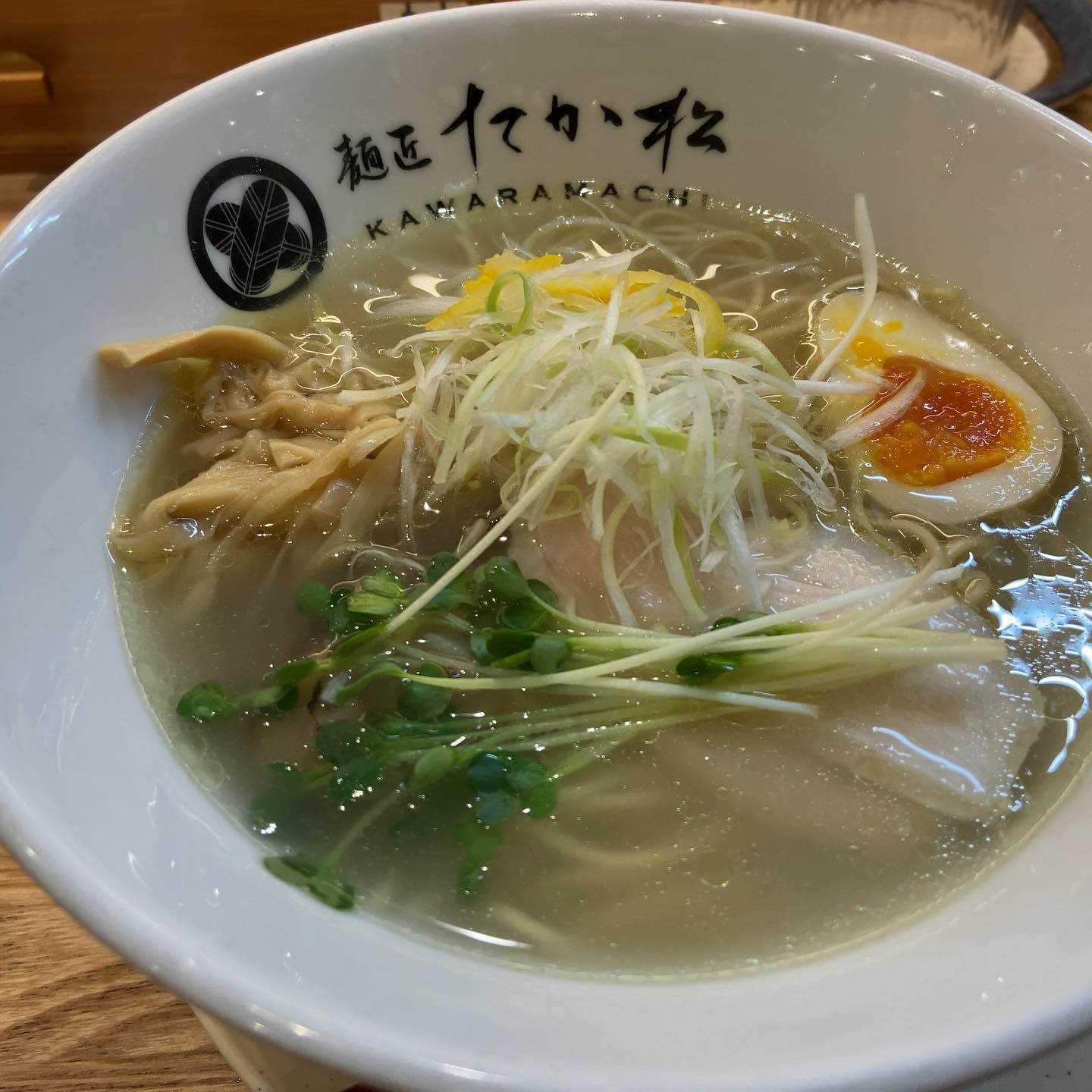 麺匠たか松 KAWARAMACHI「塩ラーメン」の投稿写真