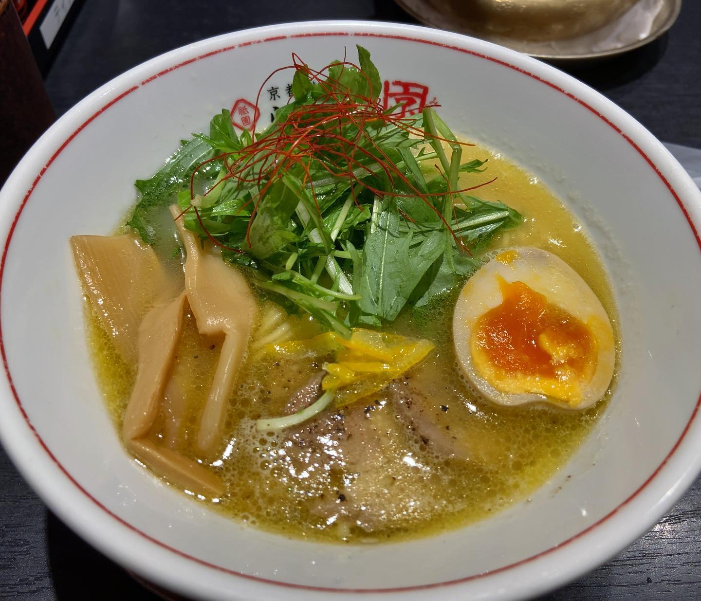 京都熟成細麺 らぁ〜めん京 河原町三条店「鶏しおらぁ〜めん」の投稿写真