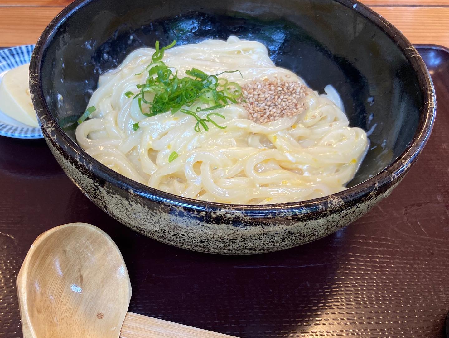 蒜山本格手打うどん やす坊「釜玉うどん」の投稿写真 3