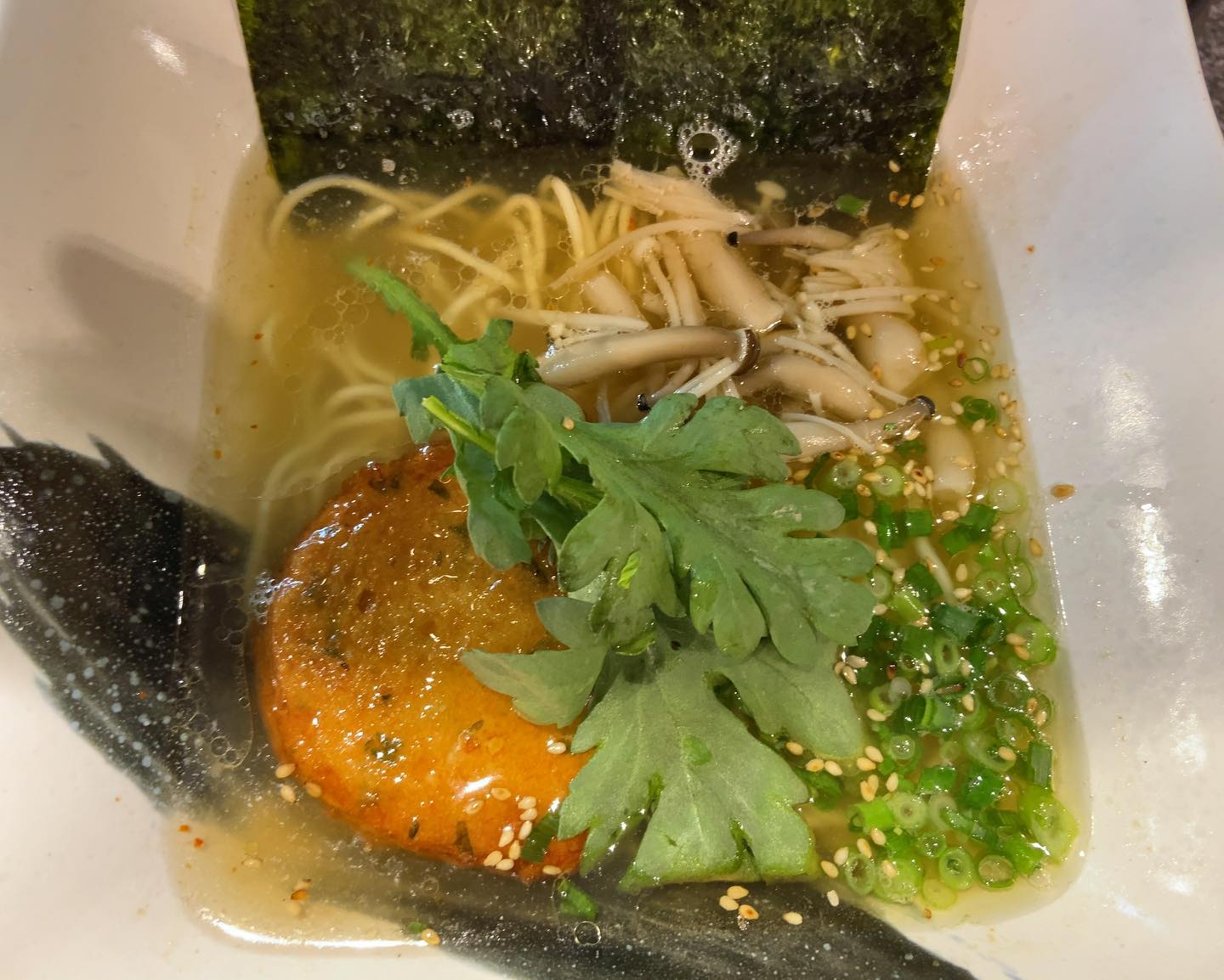 メントメシ ザコヤ「塩ラーメン」の投稿写真 3