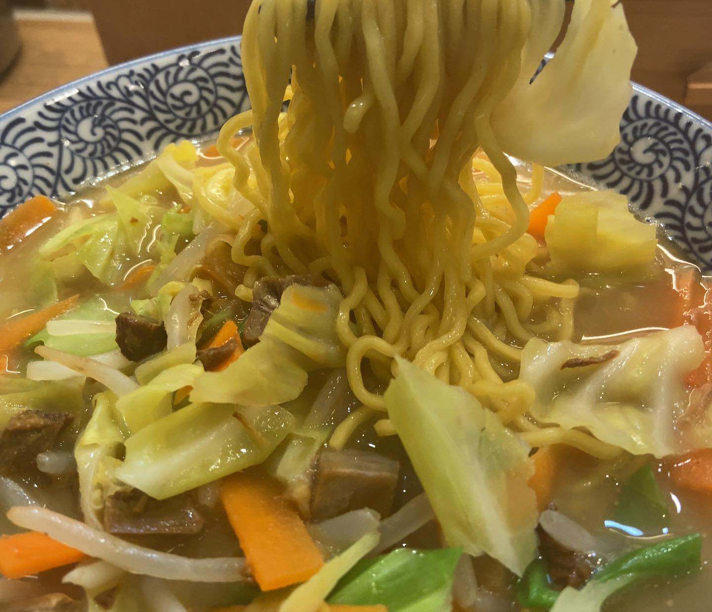 麺匠たか松 KAWARAMACHI「味噌らぁ麺」の投稿写真 2