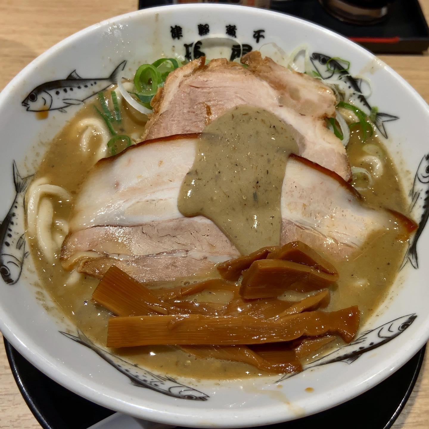 長尾中華そば 名古屋駅麺通り店「煮干しラーメン」の投稿写真