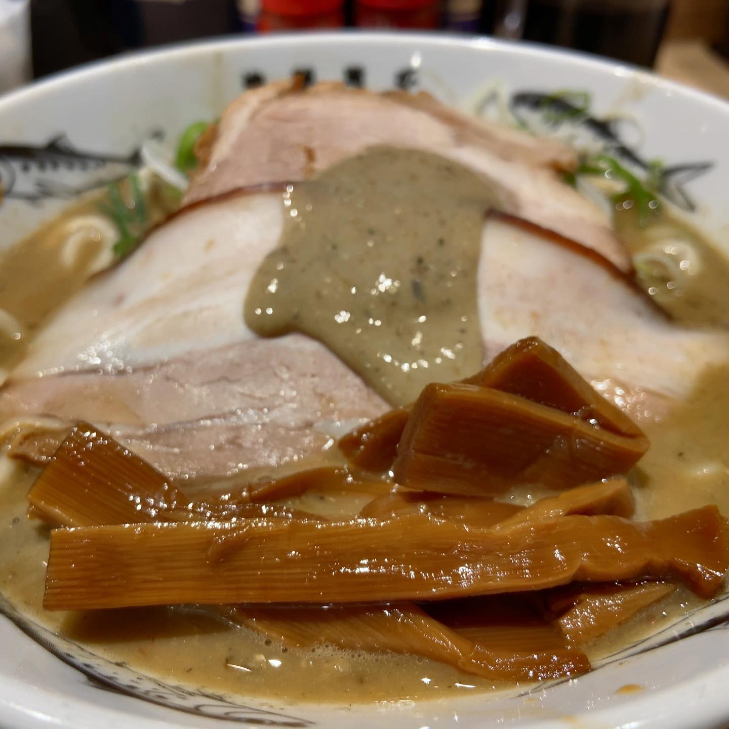 長尾中華そば 名古屋駅麺通り店「煮干しラーメン」の投稿写真 2