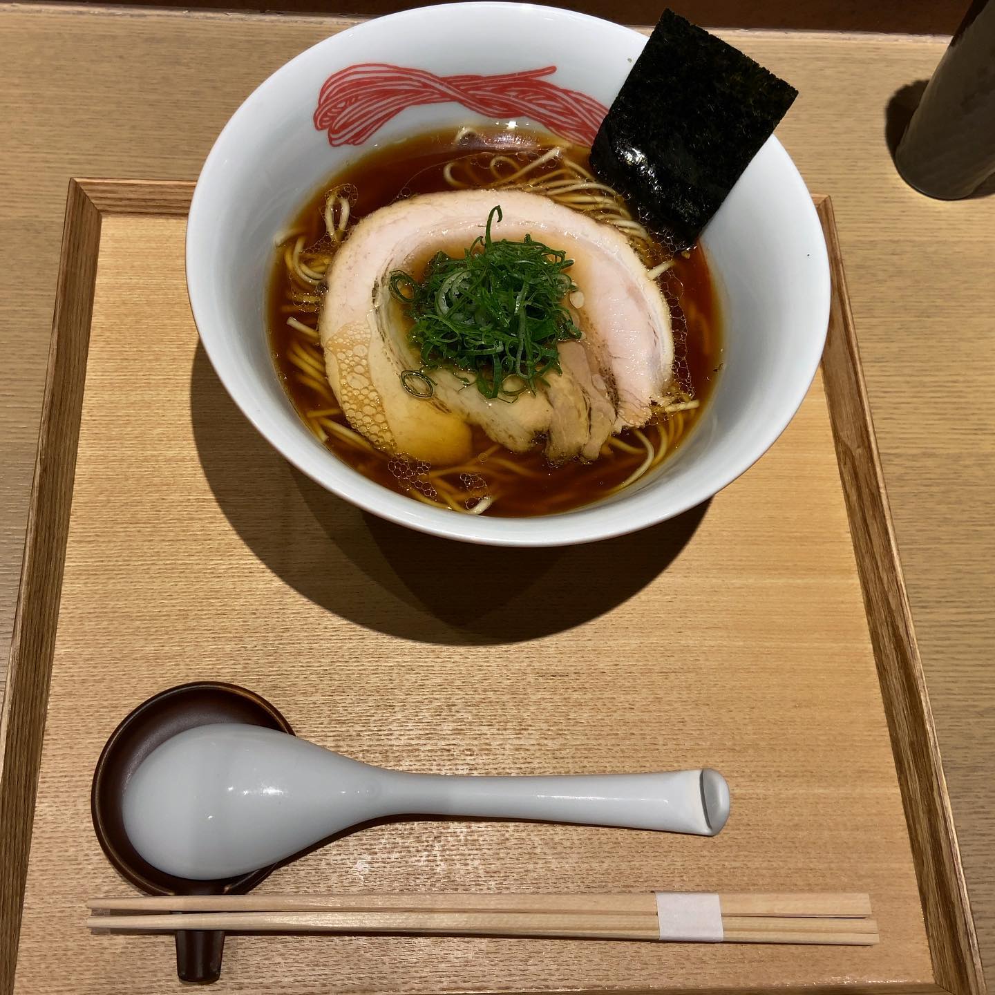 ニッポンラーメン凛トウキョウ「醤油らぁ麺」の投稿写真