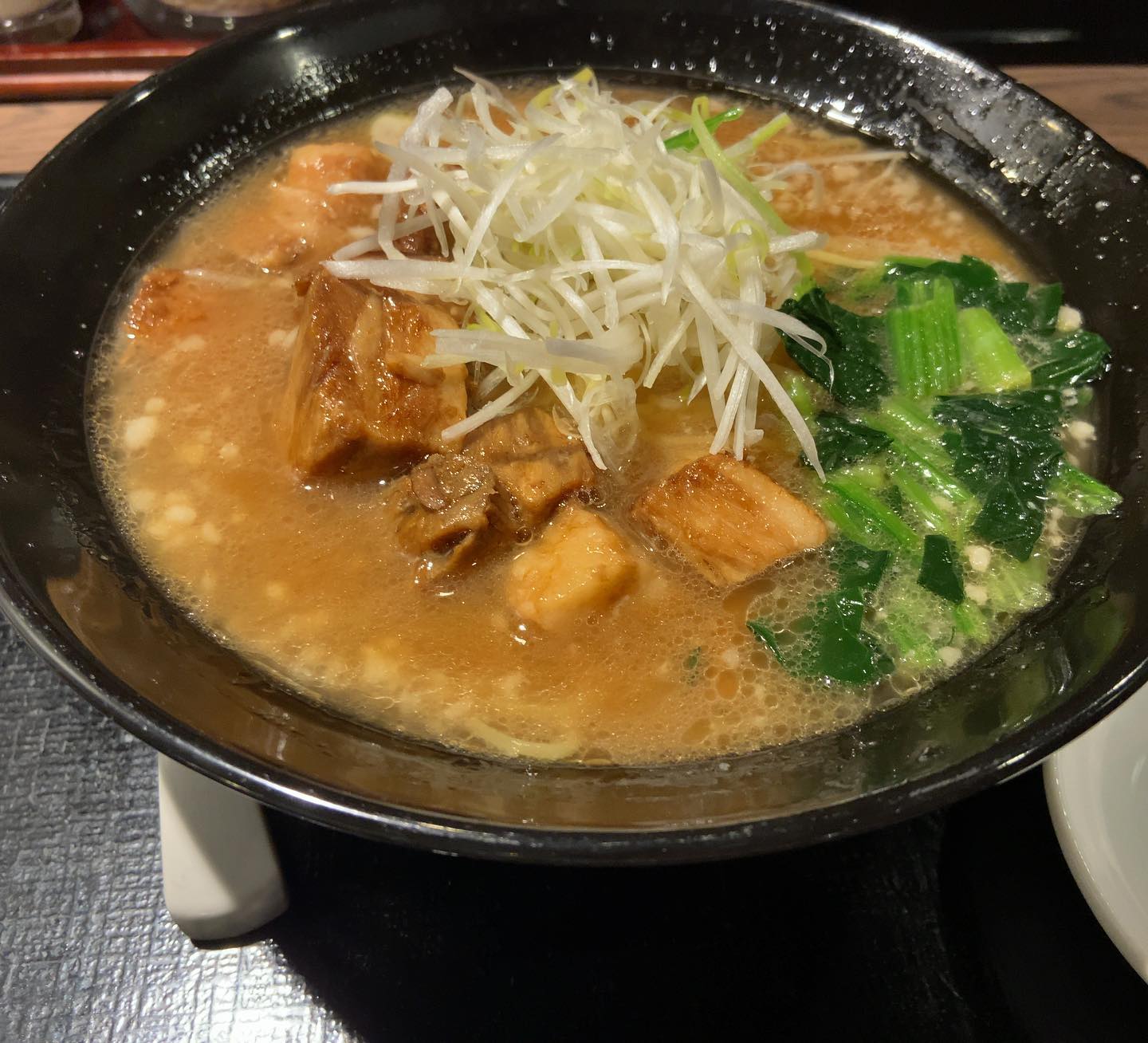 伝丸 百万遍店「赤味噌らーめん」の投稿写真
