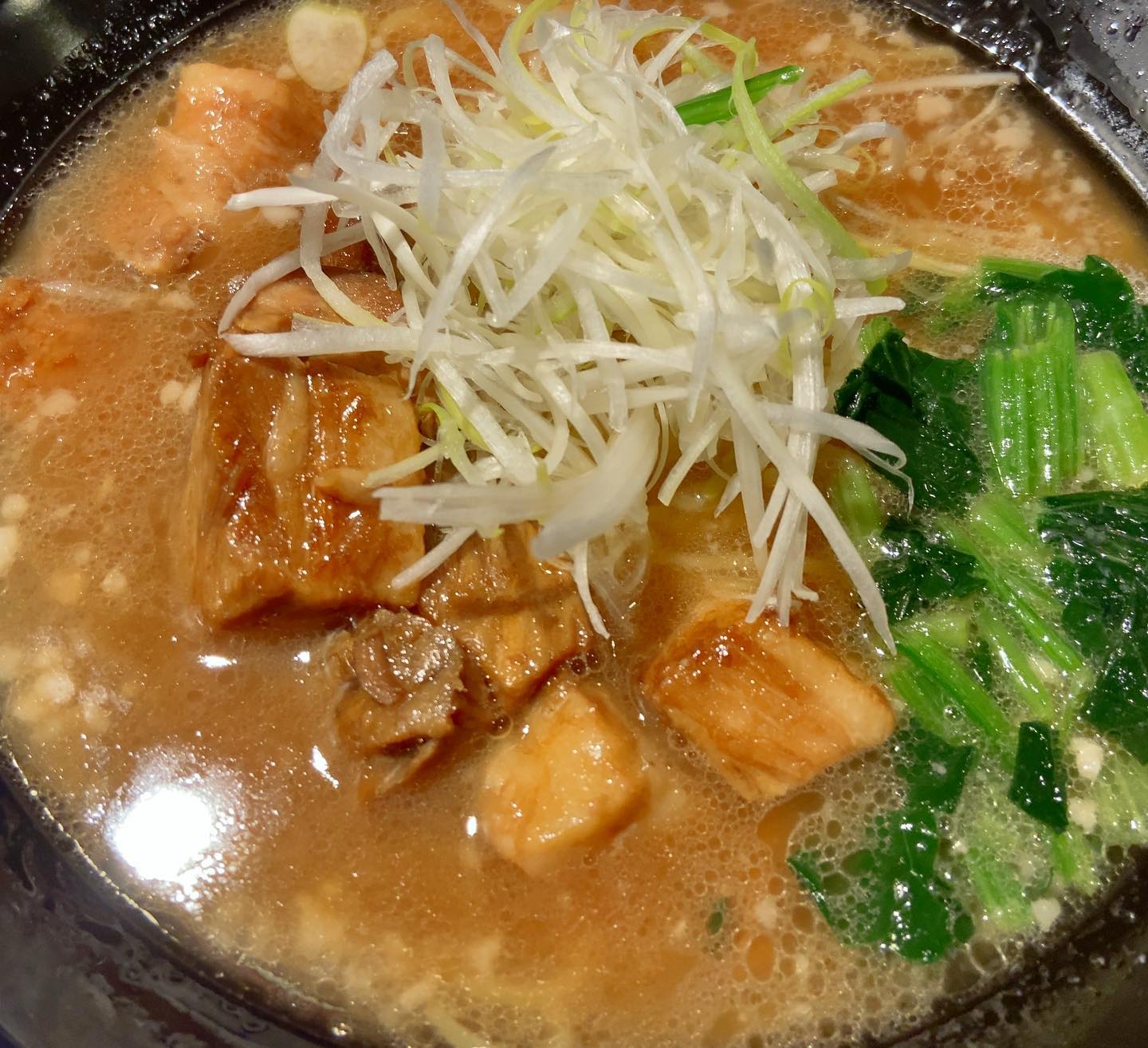 伝丸 百万遍店「赤味噌らーめん」の投稿写真 2