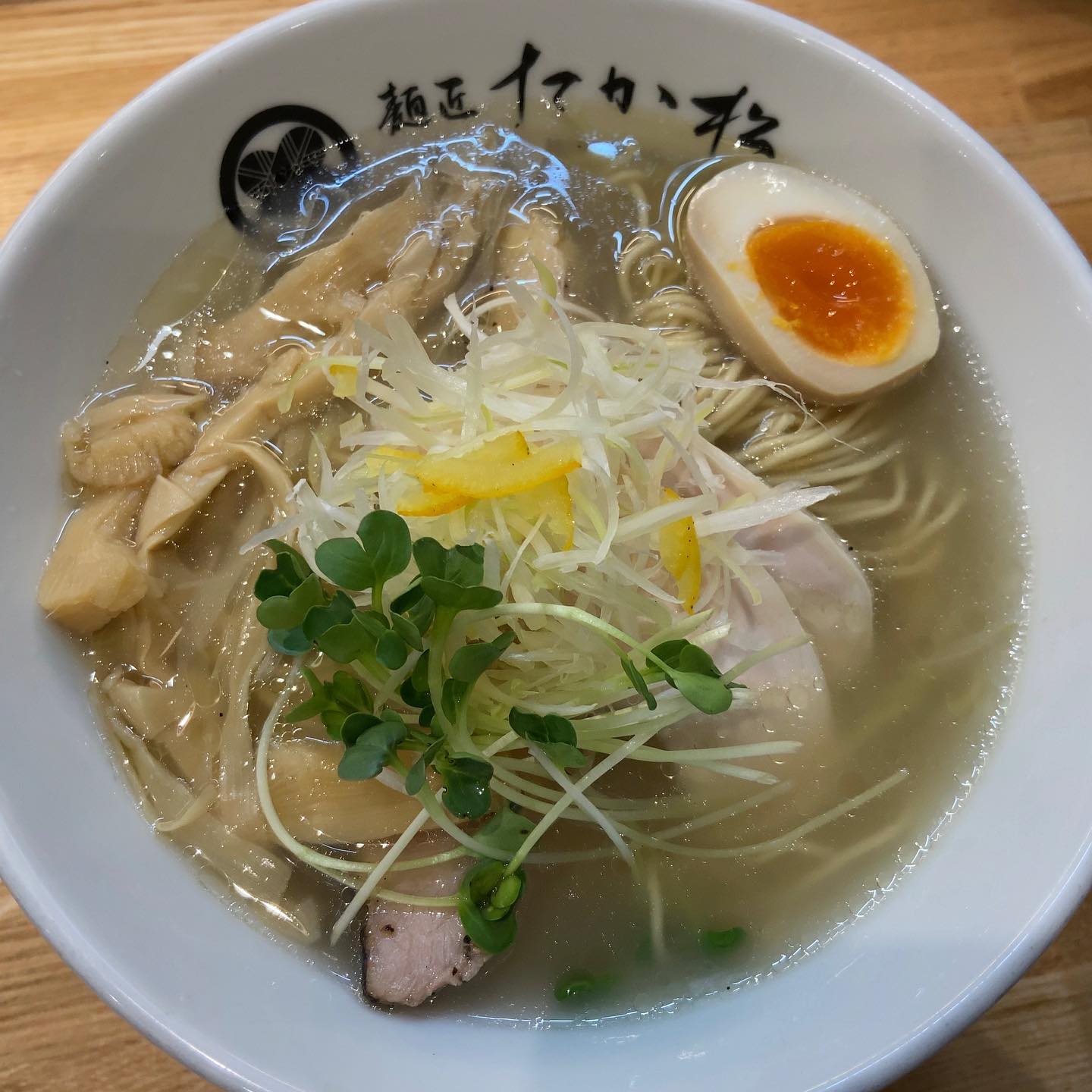 麺匠たか松 KAWARAMACHI「塩らぁ麺極み」の投稿写真 2