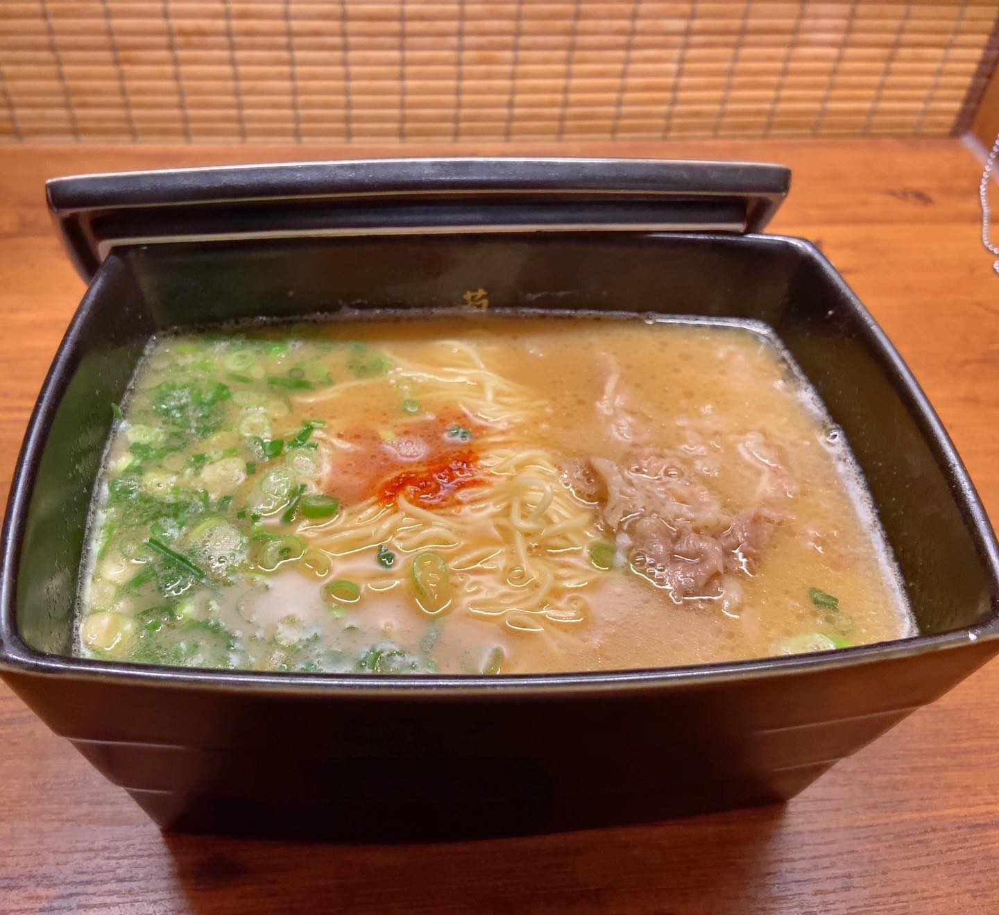 一蘭西新宿店「ラーメン100%とんこつ不使用」の投稿写真
