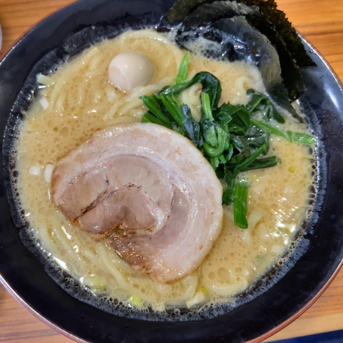 横浜家系ラーメン 壱角家 御徒町店「醤油」の投稿写真 2