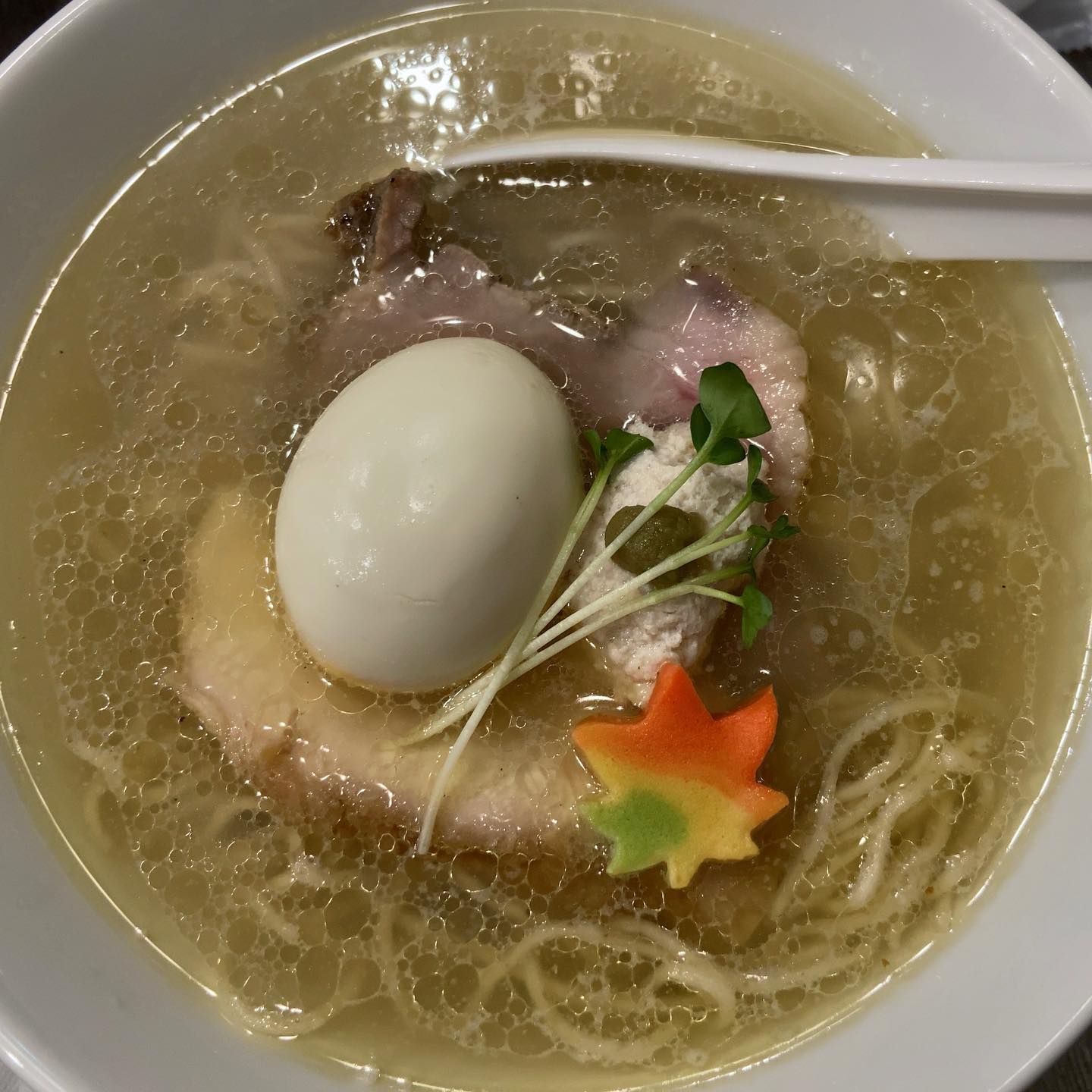 麺酒場 百の輔 上野広小路店「塩らーめん」の投稿写真 2