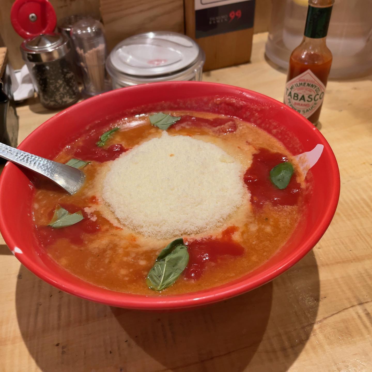 九十九ラーメン 恵比寿本店「トマトチーズ」の投稿写真
