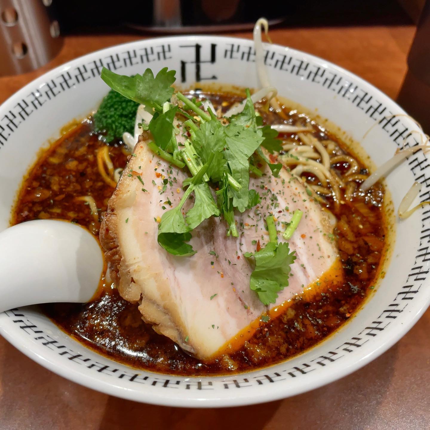 スパイス・ラー麺 卍力 秋葉原店「スパイス・ラー麺」の投稿写真 2