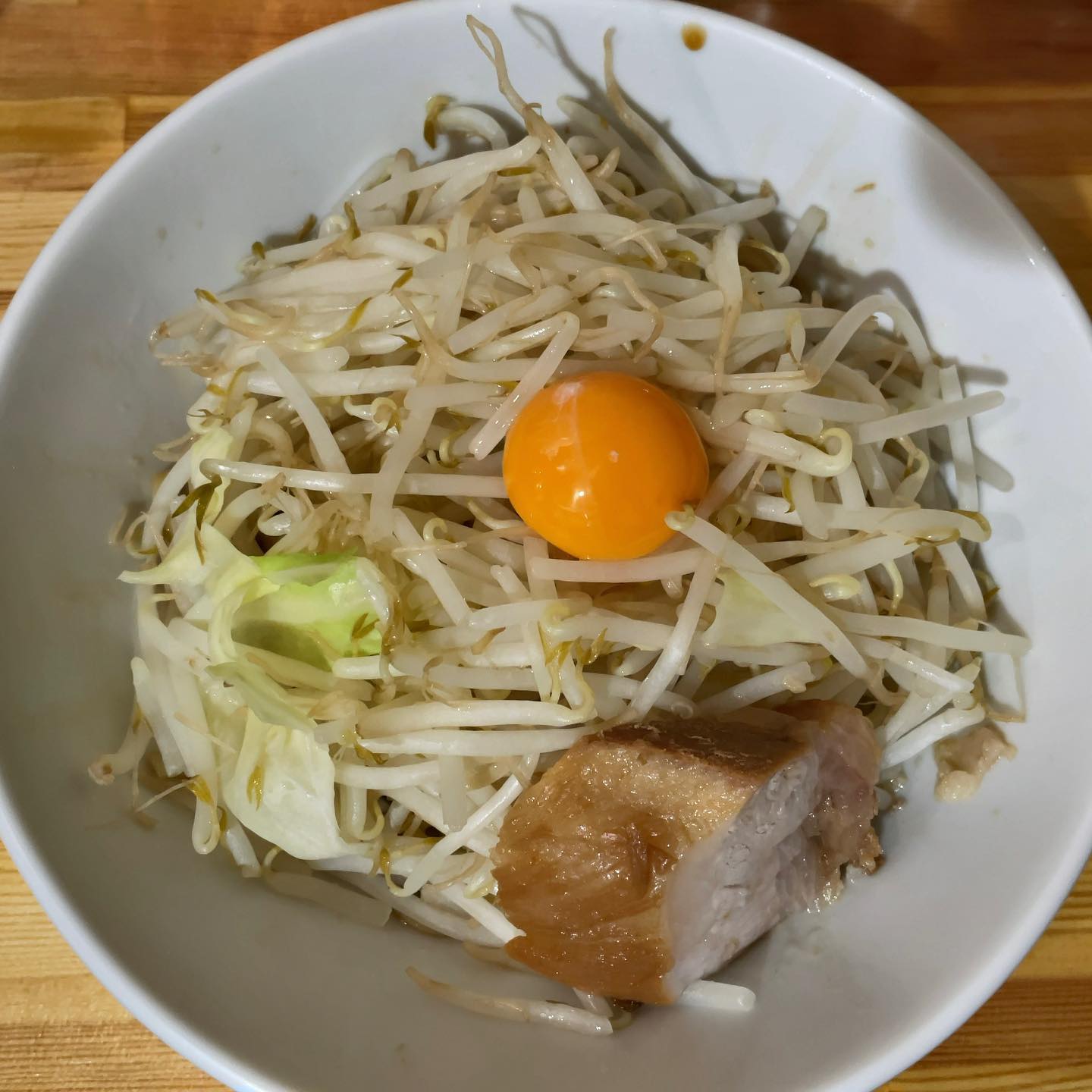 麺処MAZERU「醤油 ヤサイアブラチーズ」の投稿写真