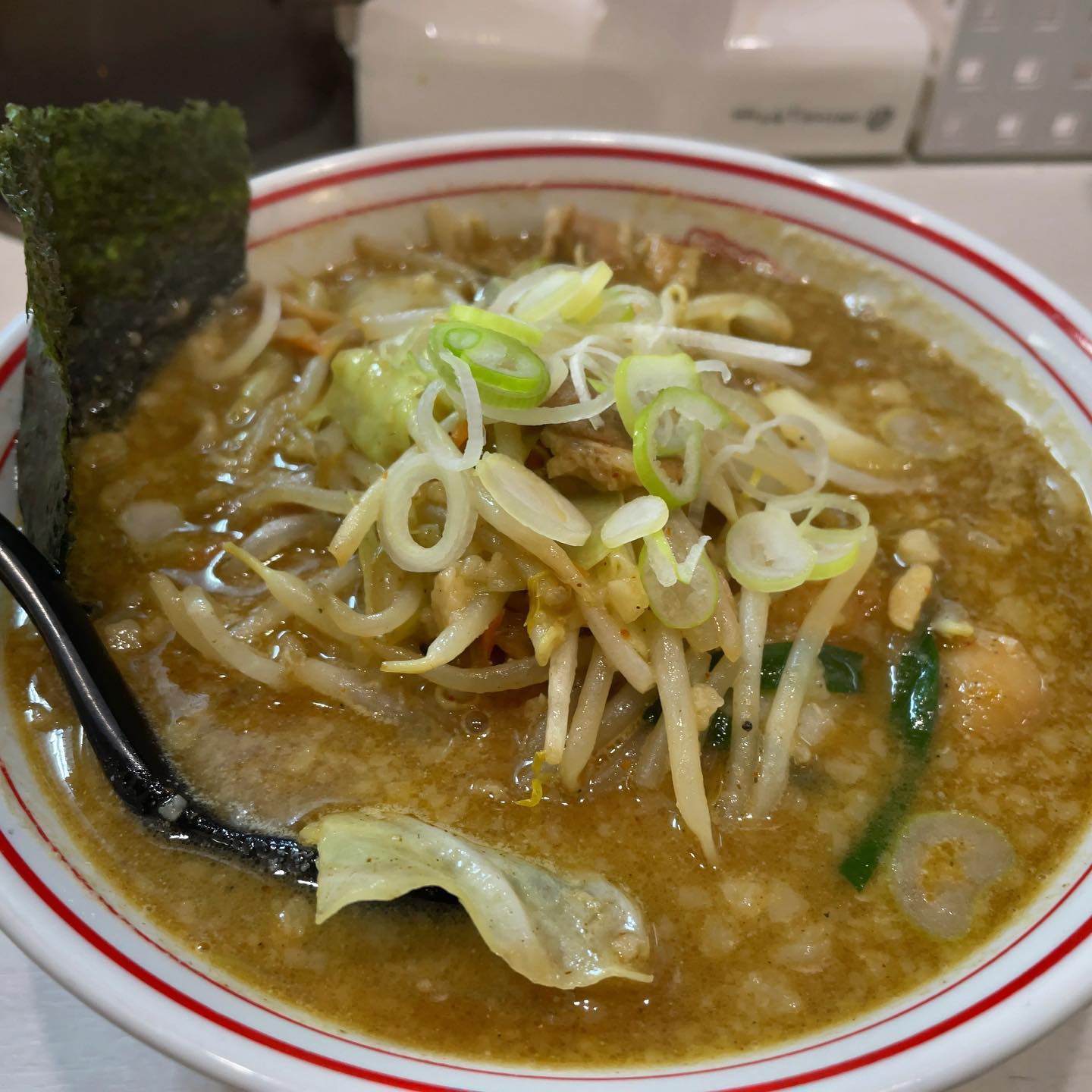 蒙古タンメン中本 御徒町店「魚介豆乳タンメン 3辛」の投稿写真 2
