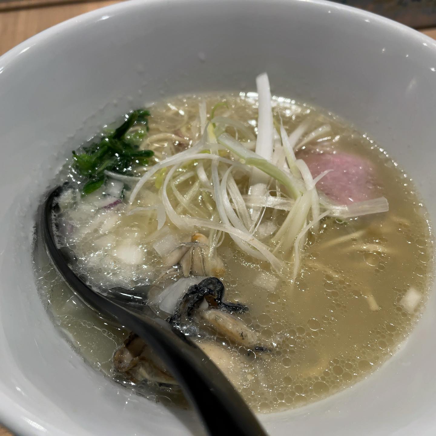 貝出汁らぁ麺 海美風 浅草店「牡蠣らぁ麺」の投稿写真 2