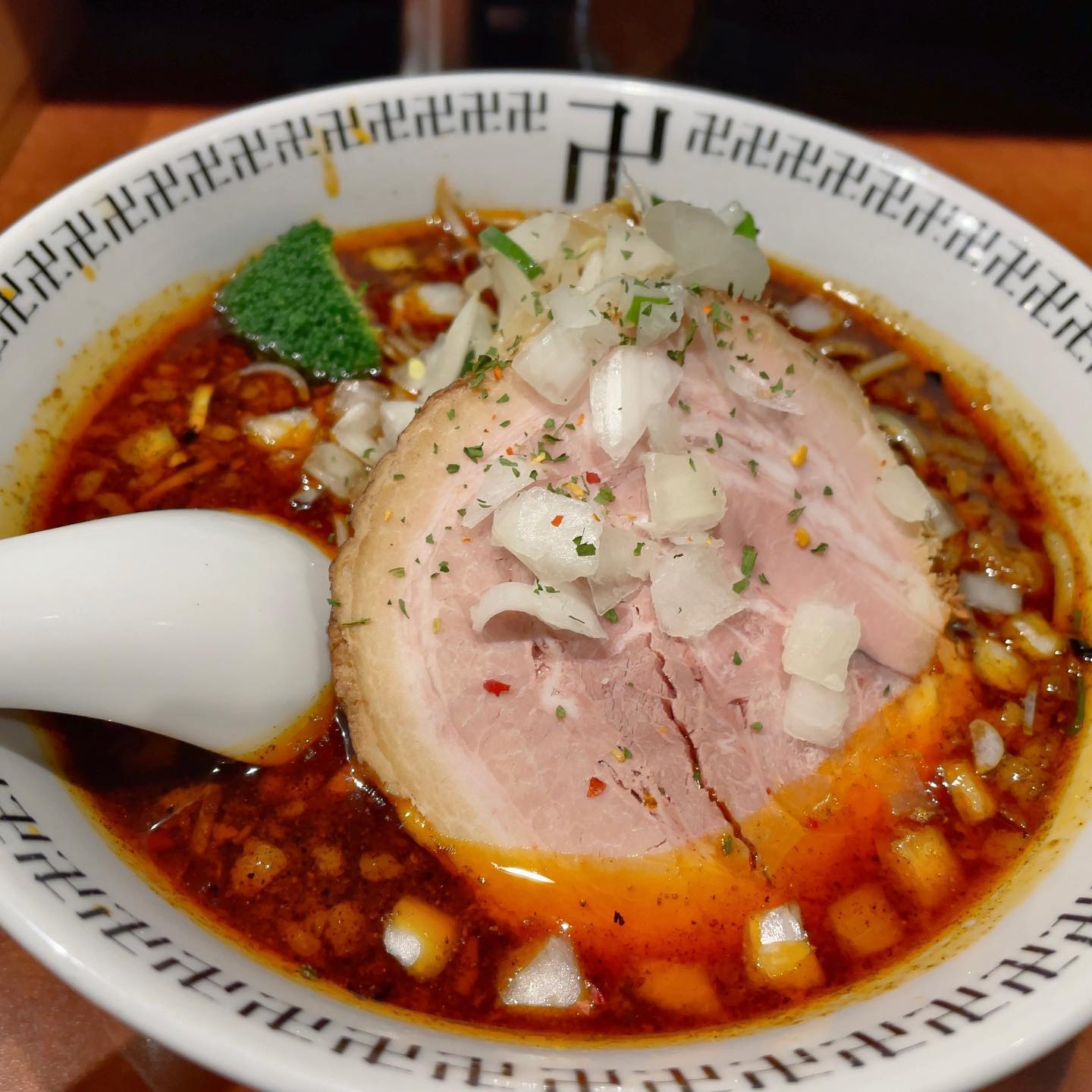 スパイス・ラー麺 卍力 秋葉原店「スパイスラーメン / ネギ」の投稿写真 2