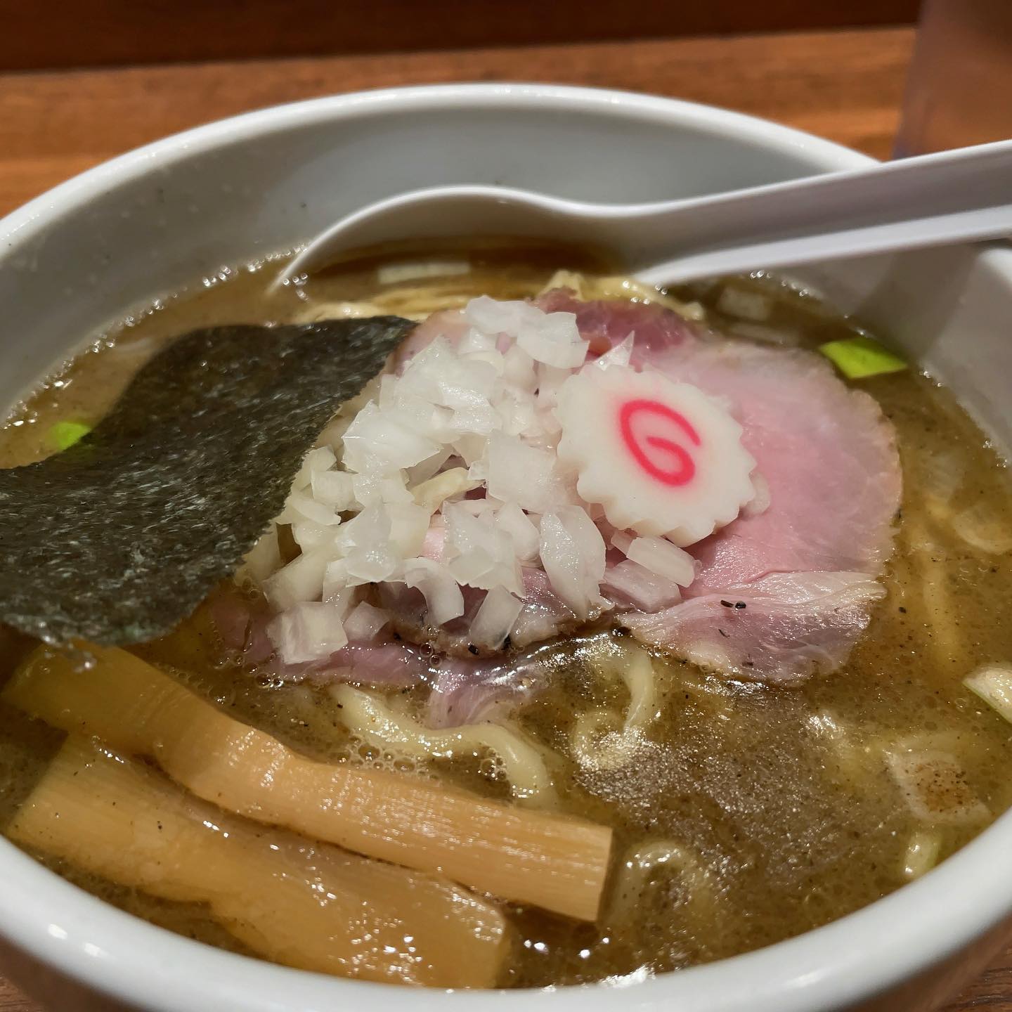 煮干し中華そば鈴蘭新宿店「煮干中華そば」の投稿写真 2