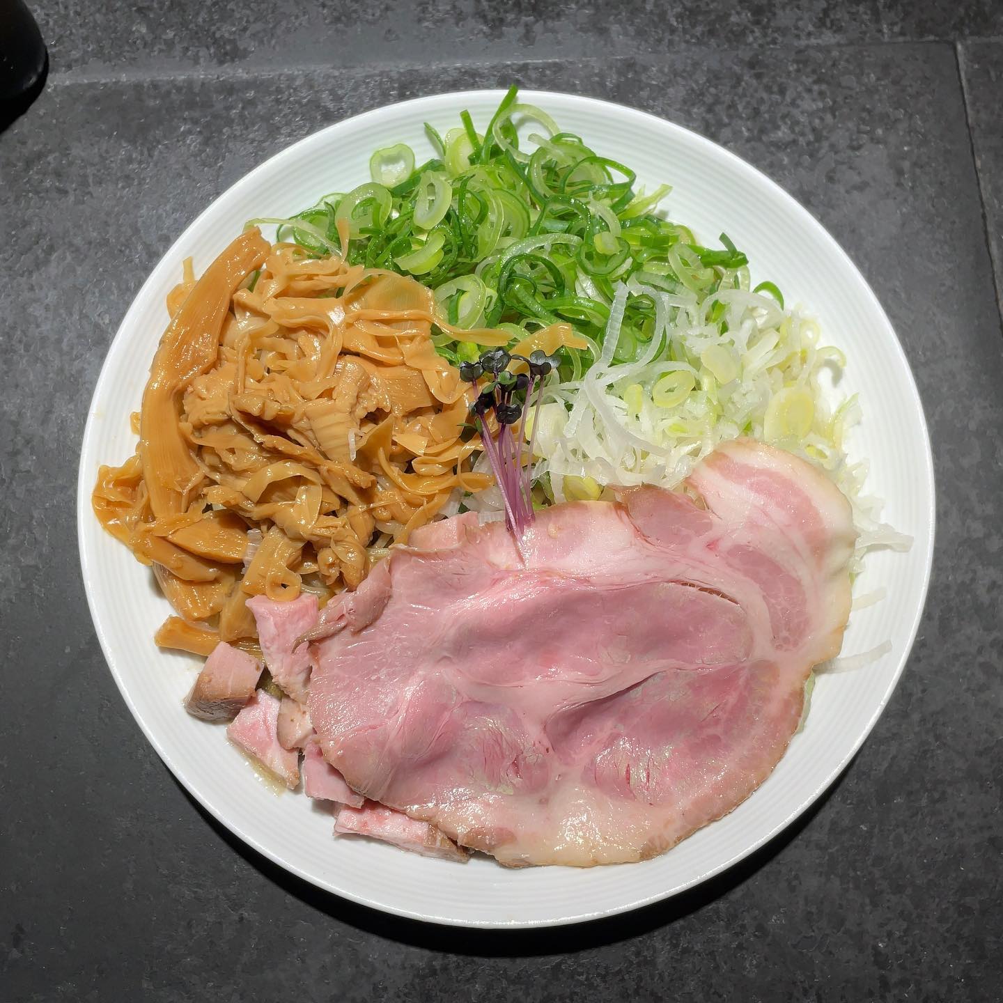 駄目な隣人 新宿店「油Soba」の投稿写真