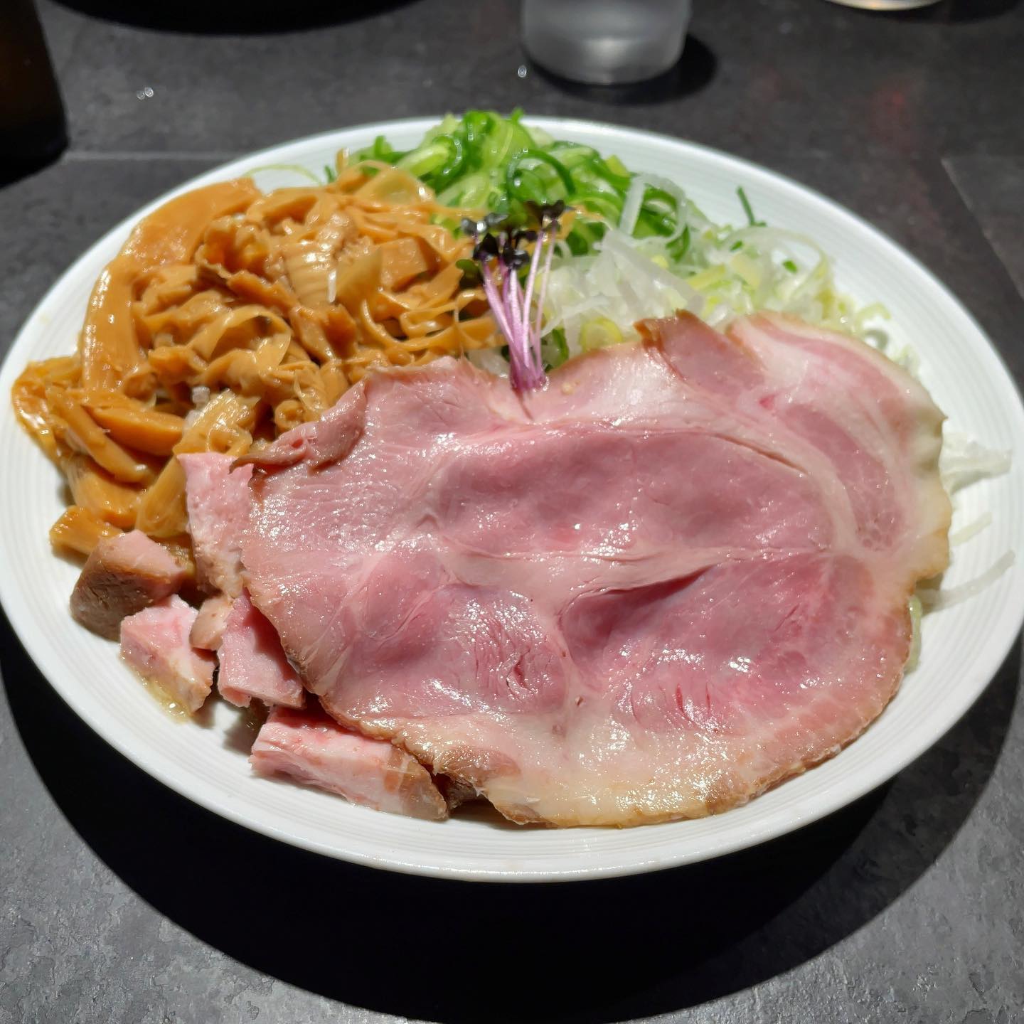 駄目な隣人 新宿店「油Soba」の投稿写真 2