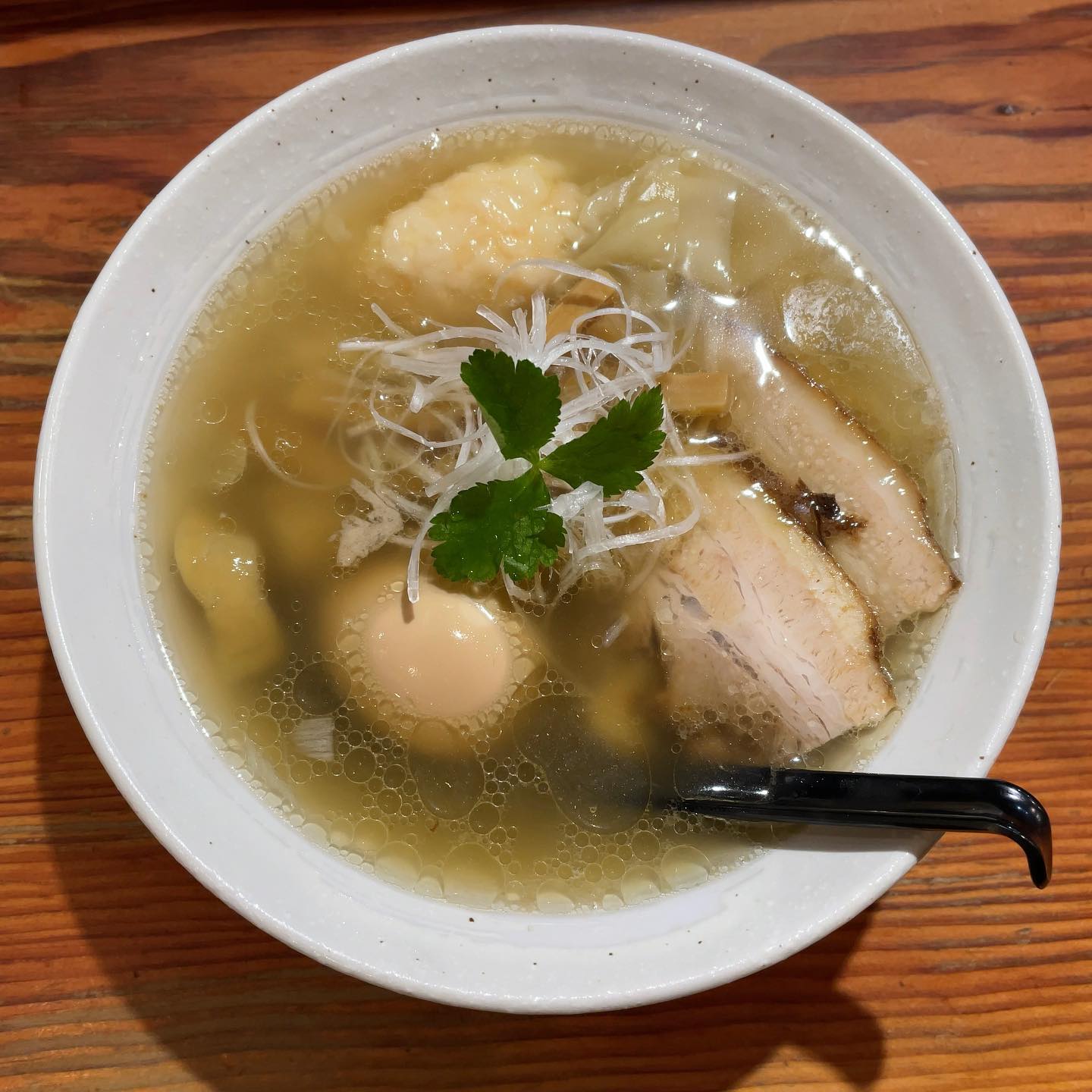 麺と未来「特製塩らーめん」の投稿写真