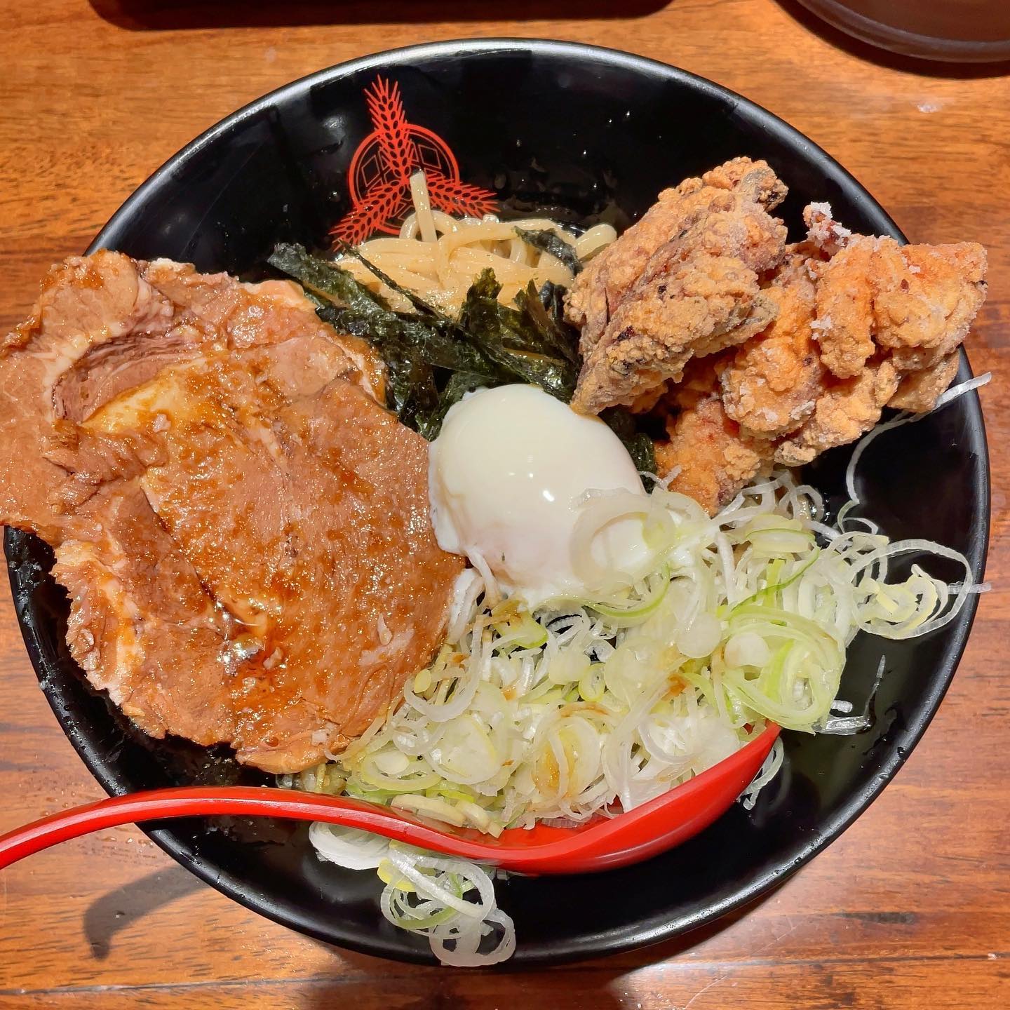 三田製麺所×伝説のすた丼屋「伝説のすたみな油そば」の投稿写真