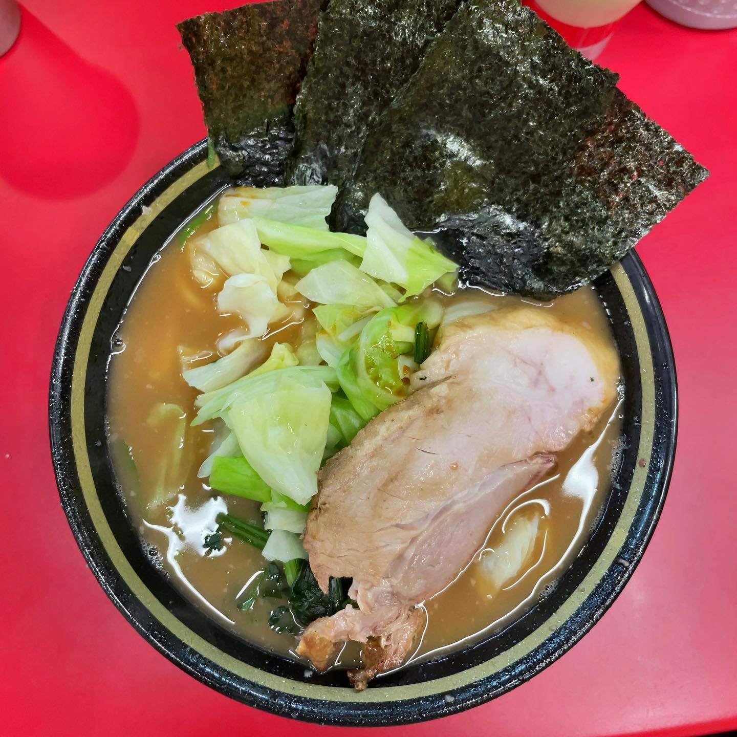 王道家直系 IEKEI TOKYO「ラーメン / キャベツ」の投稿写真