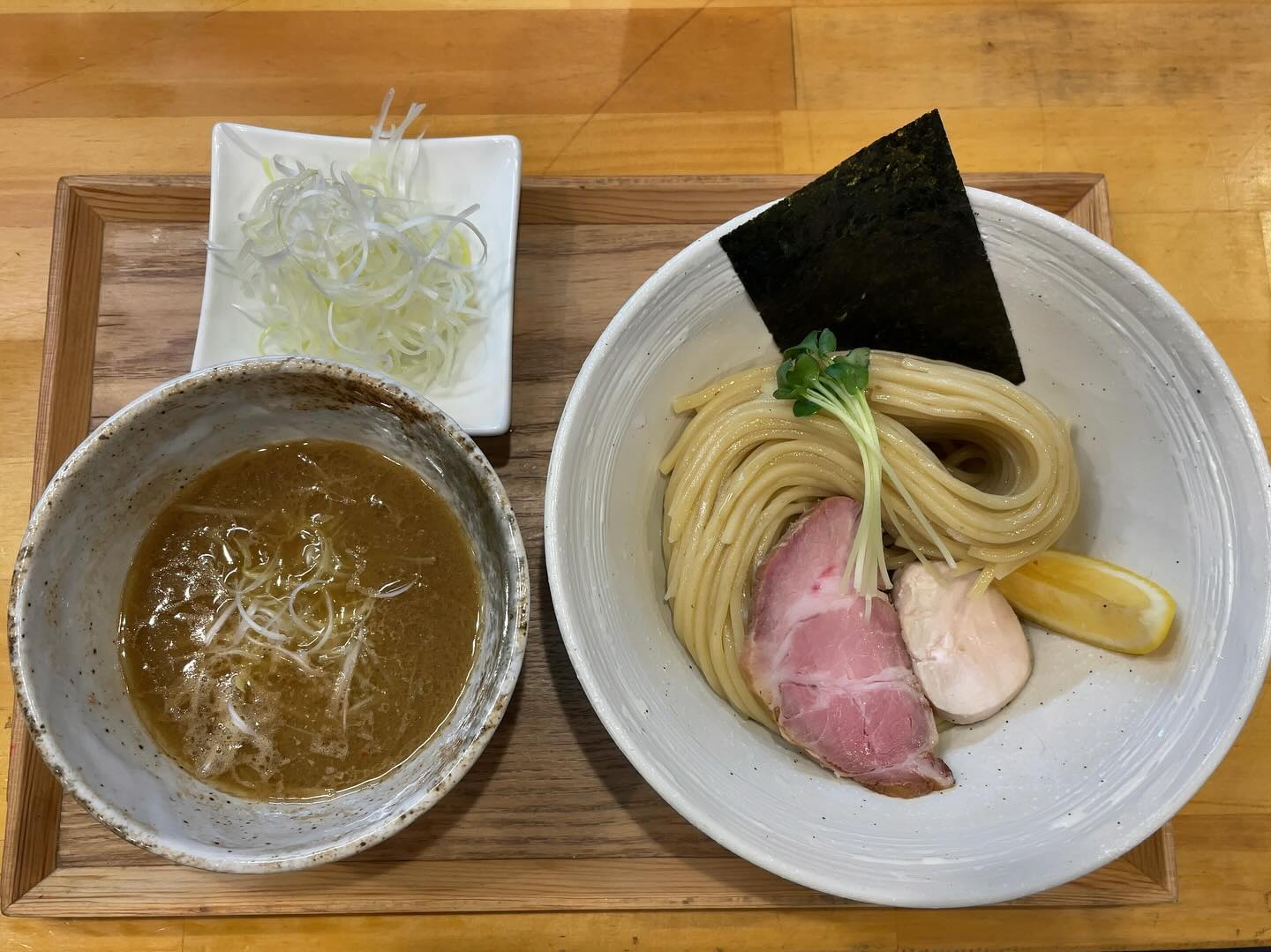 MENYA NAKAGAWA「鶏魚介つけ麺 / 白髪ネギ」の投稿写真