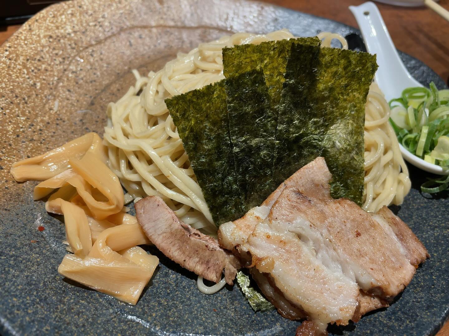 ラーメン龍の家 板橋大山店「つけ麺もつ 並」の投稿写真 3