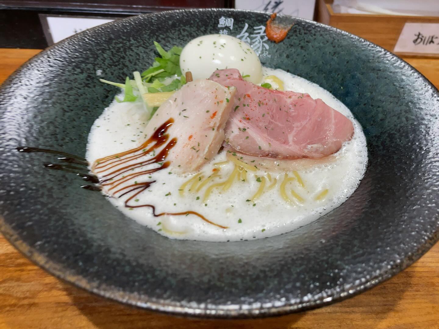 鯛塩そば縁「鯛塩濃厚そば / 鯛だし味玉」の投稿写真 2