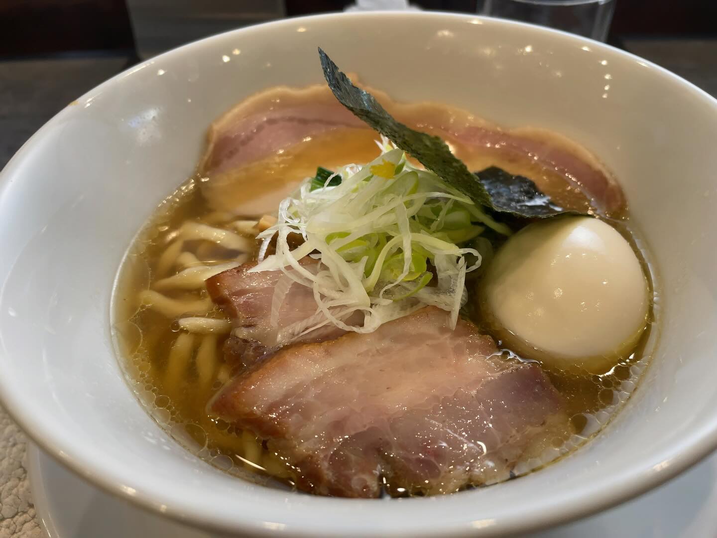 宍道湖しじみ中華蕎麦 琥珀 池袋店「いりこ中華そば上」の投稿写真 2