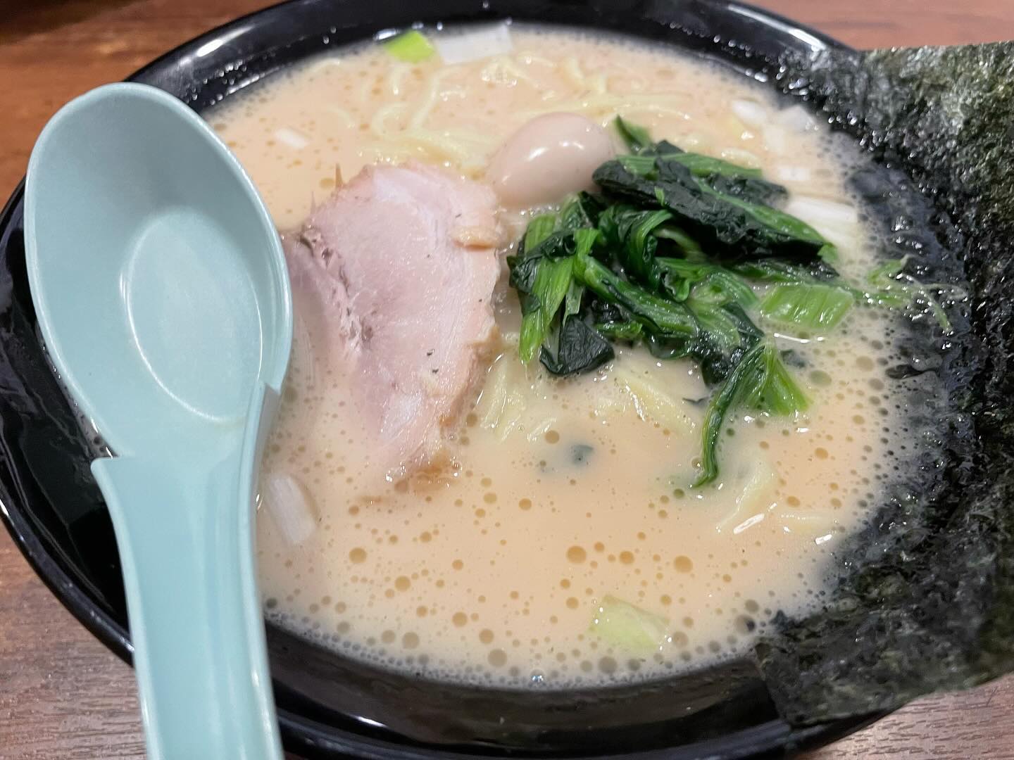 横浜家系ラーメン 極味家 六角橋店「ラーメン」の投稿写真 2