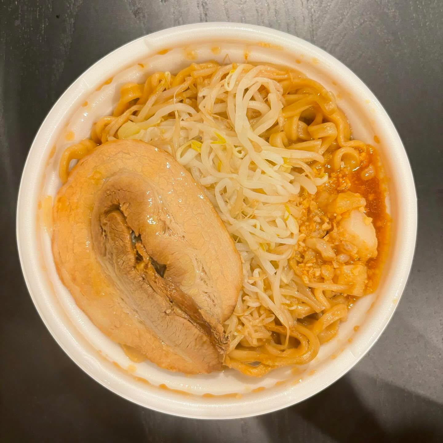 セブンイレブン「とみ田監修 デカ豚ラーメン ワシワシMAX」の投稿写真