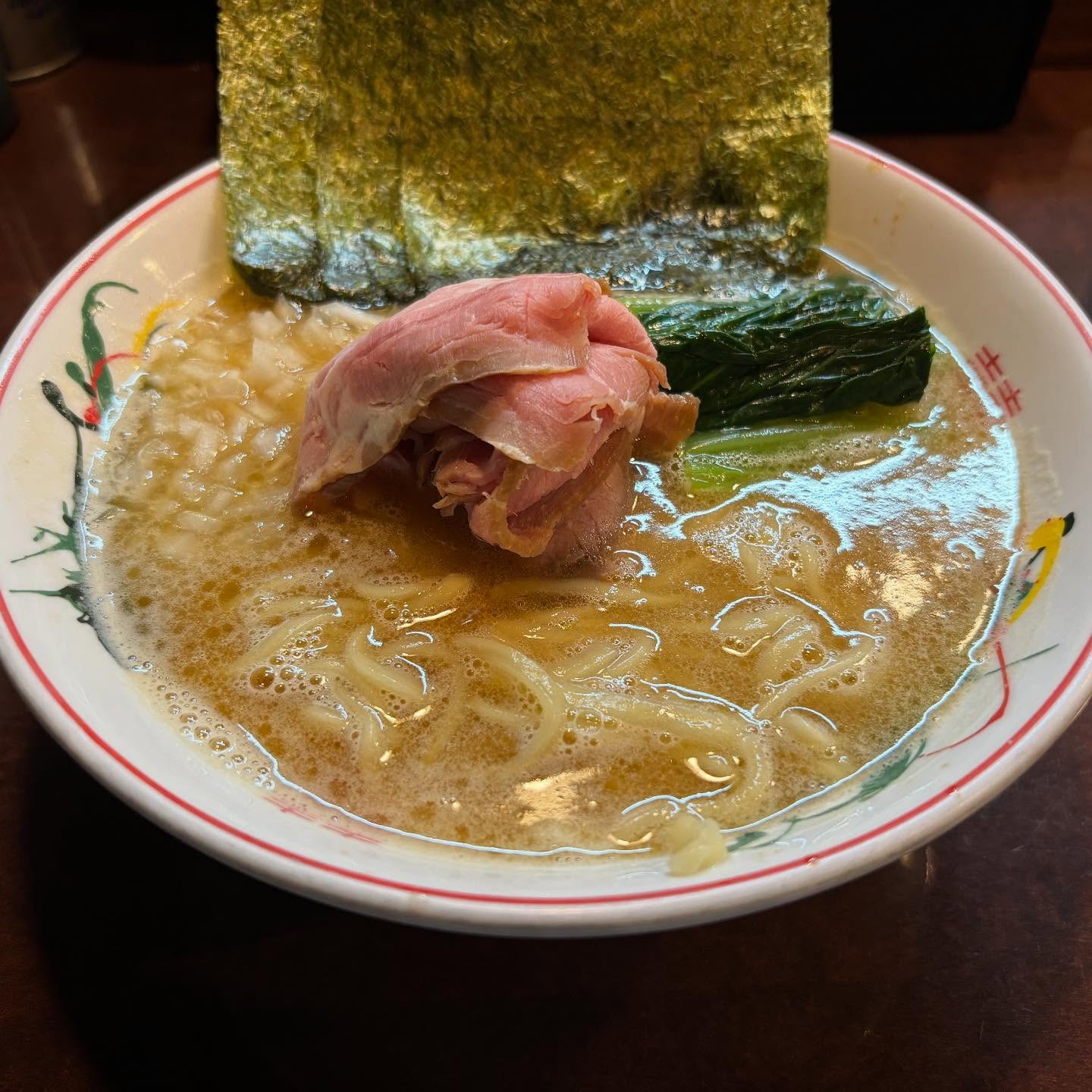 こいけのいえけい「豚骨醤油ラーメン」の投稿写真 2