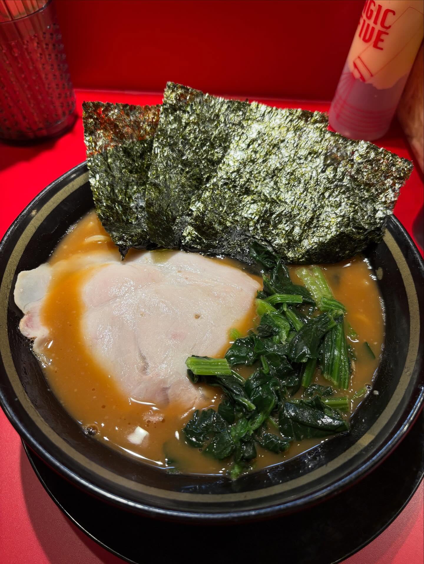 家系ラーメン 王道乃印 新橋店「ラーメン」の投稿写真 2