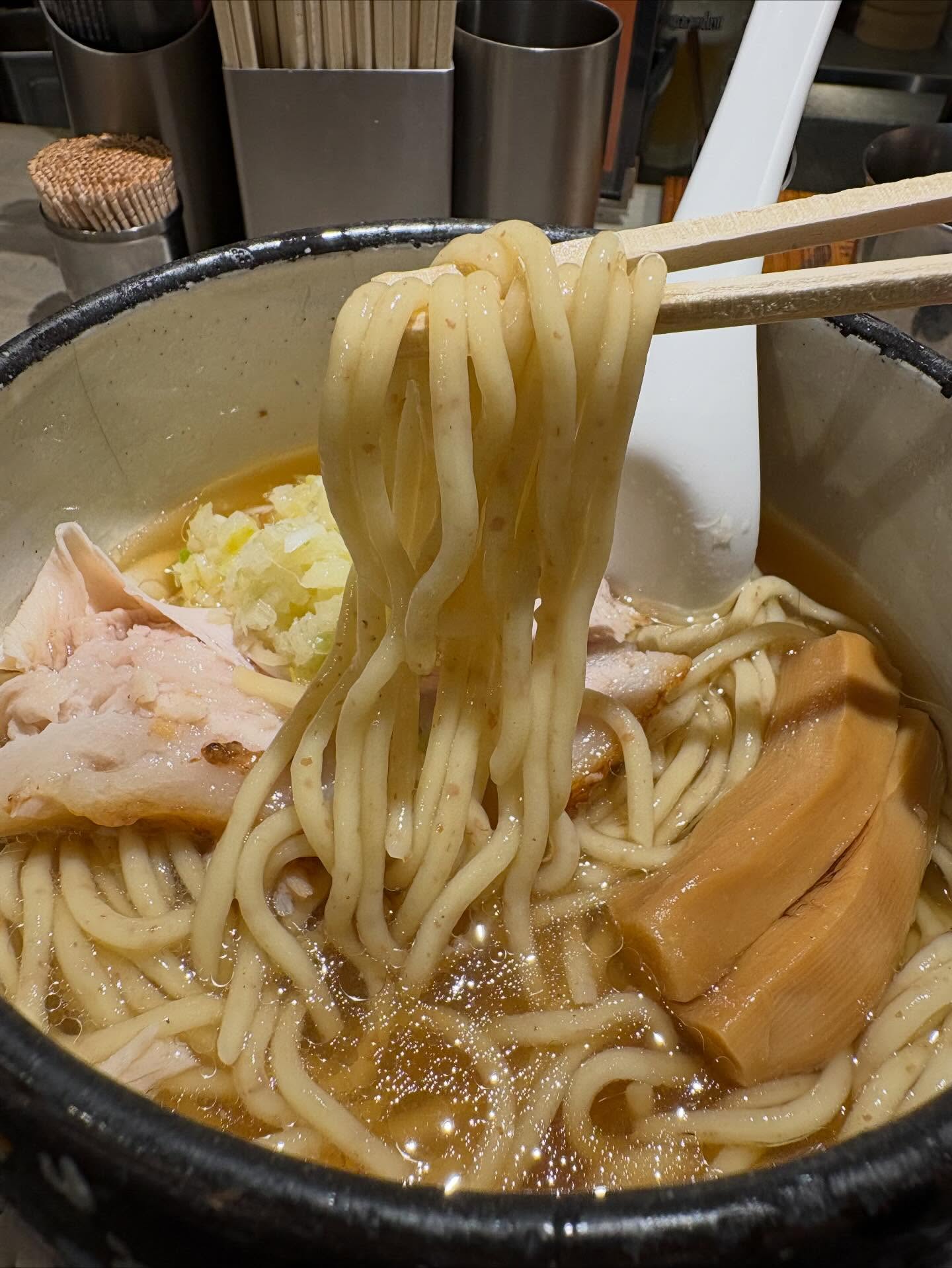 人類みな麺類とエスサワダ「macro Sawada」の投稿写真 4