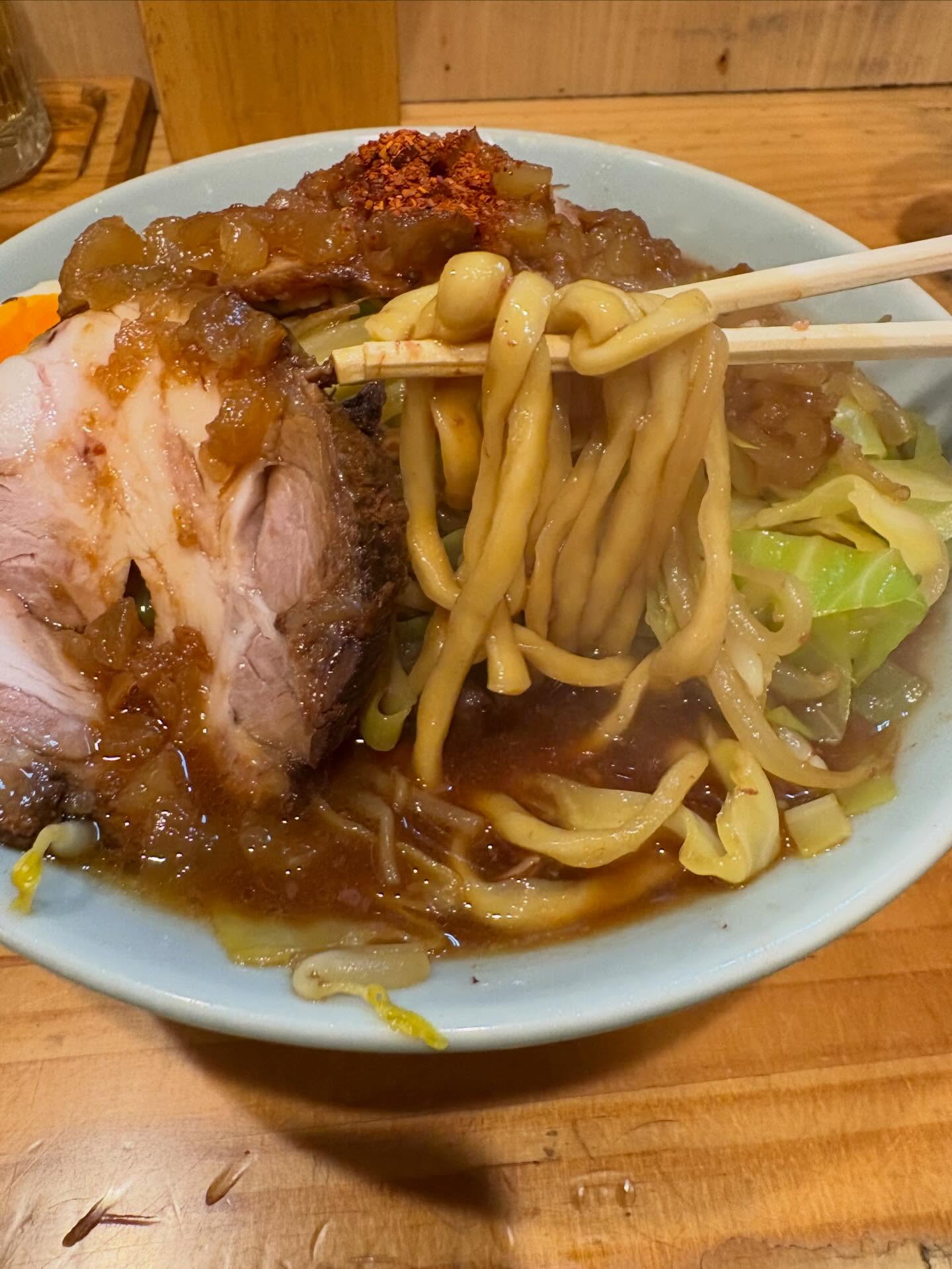 秋葉原ラーメン わいず「豚そば」の投稿写真 3