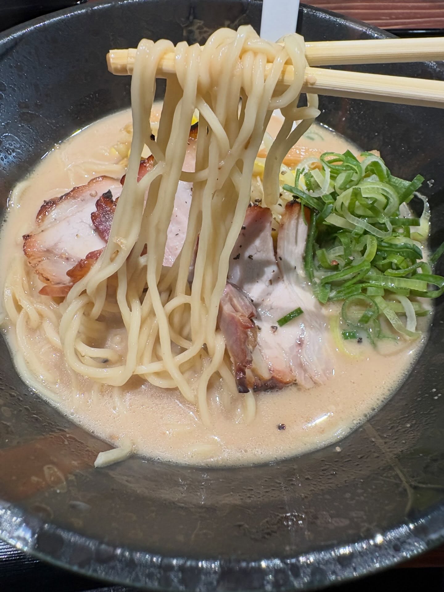 おおはし「特製牛骨ラーメン」の投稿写真 2