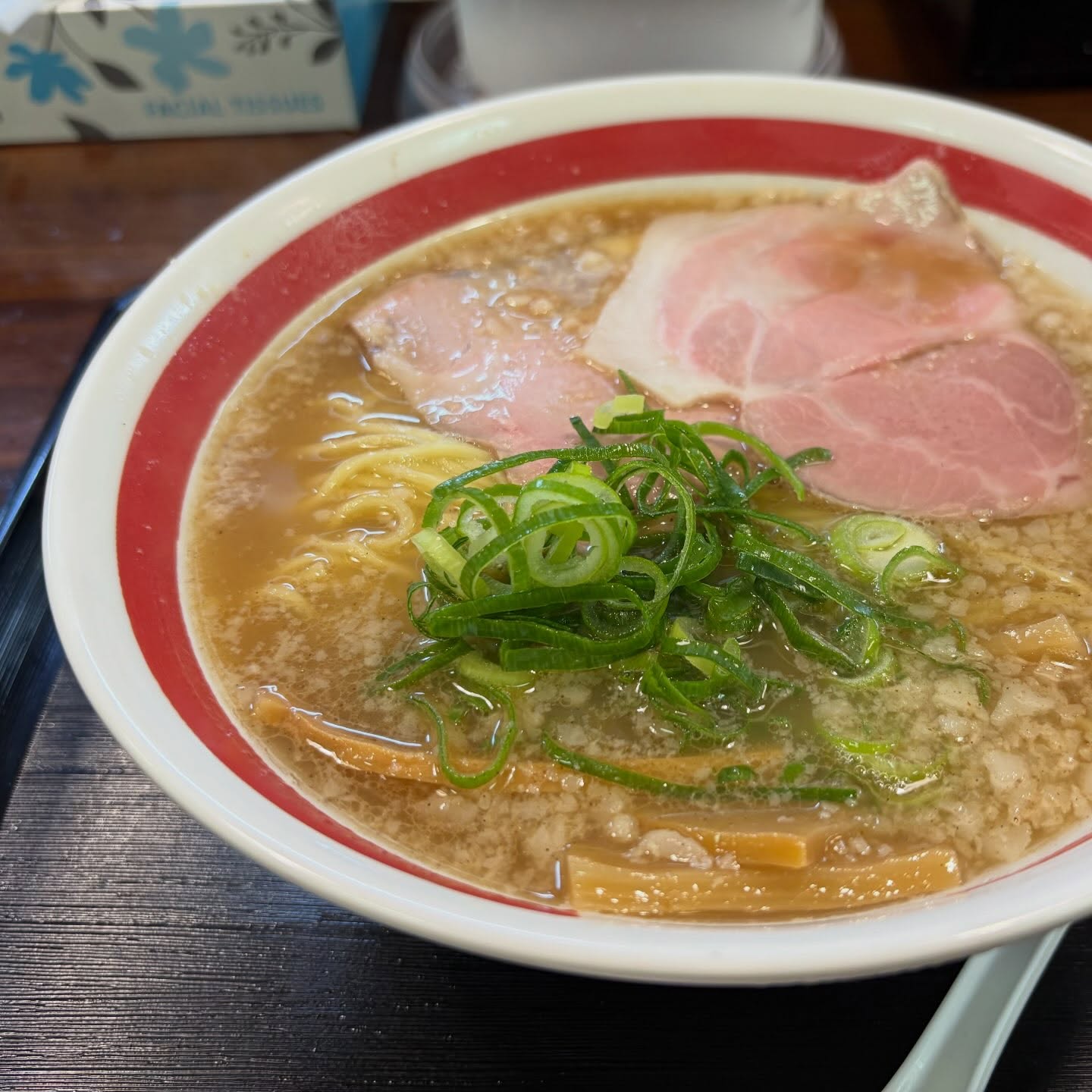 麺屋よつ葉「鰹醤油ラーメン」の投稿写真 1
