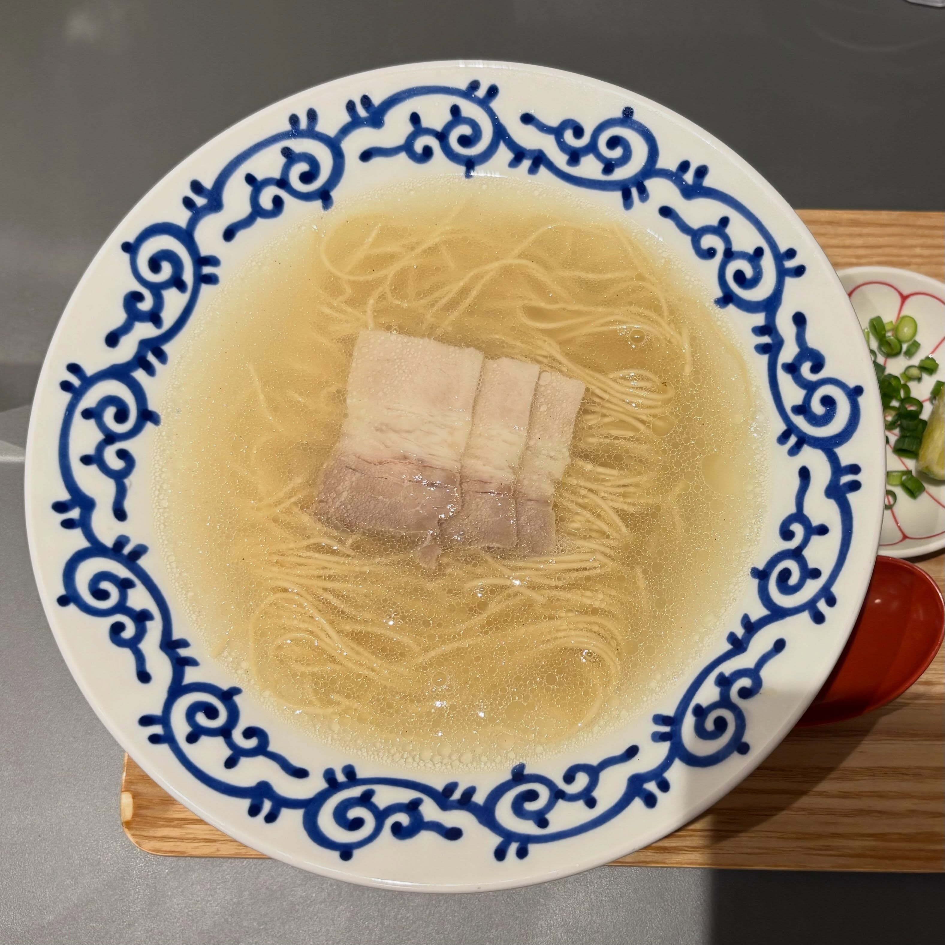 豚そば 月や 北新地店「豚そば」の投稿写真