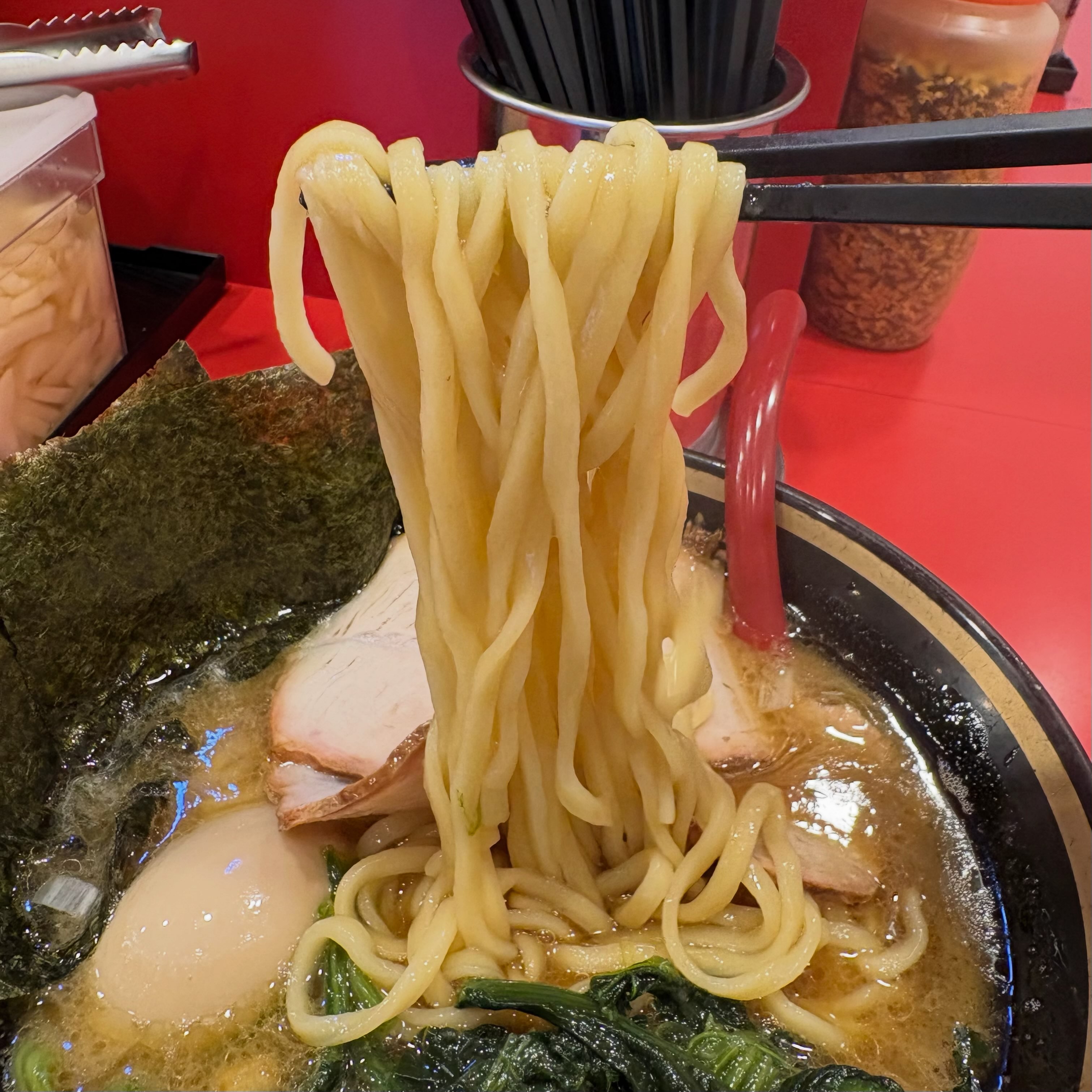 横濱家系ラーメン 川島家「味玉ラーメン 並」の投稿写真 3